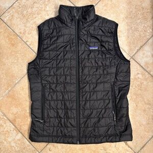 Patagonia black puffer vest men’s medium/women’s large